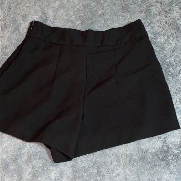 Forever 21 Black Skort - Picture 2 of 3